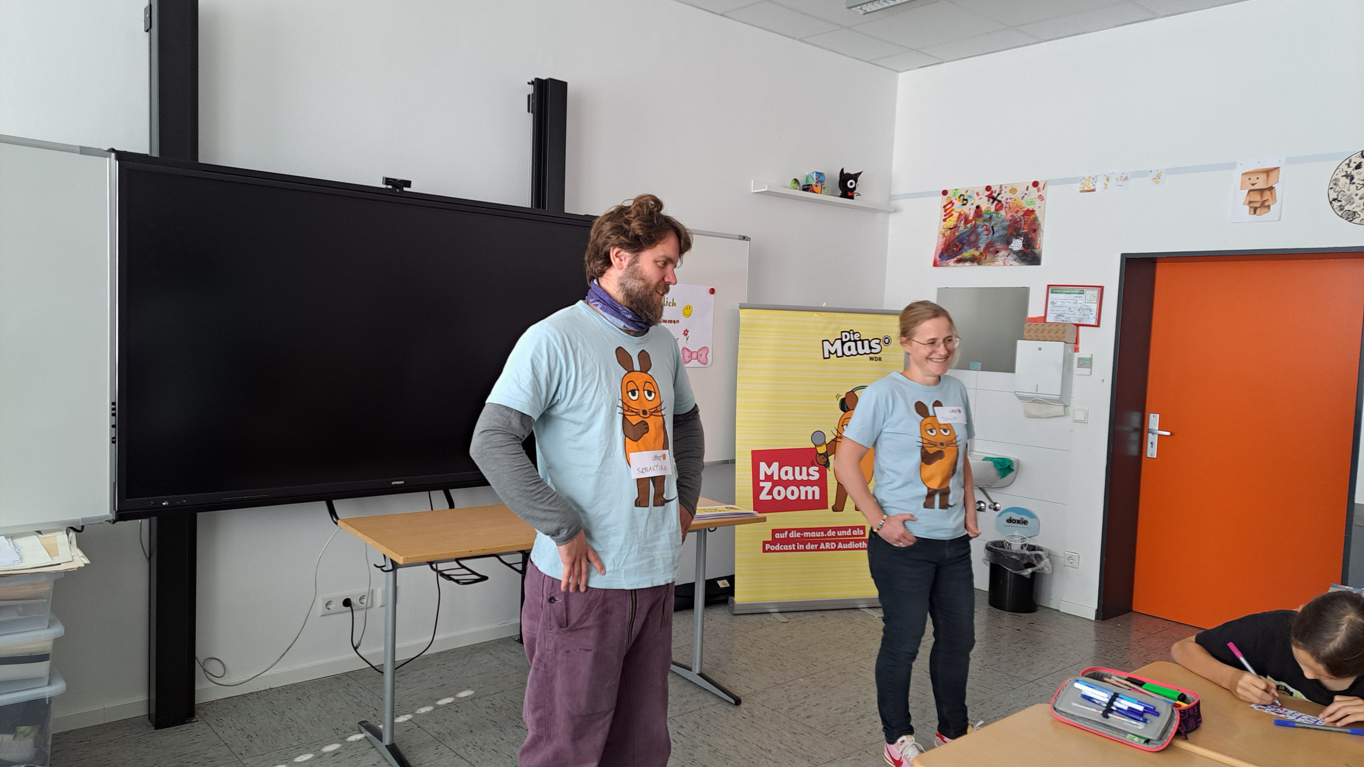 Julia Muth und Sebastian vom MausZoom-Team während der Zoom-Konferenz