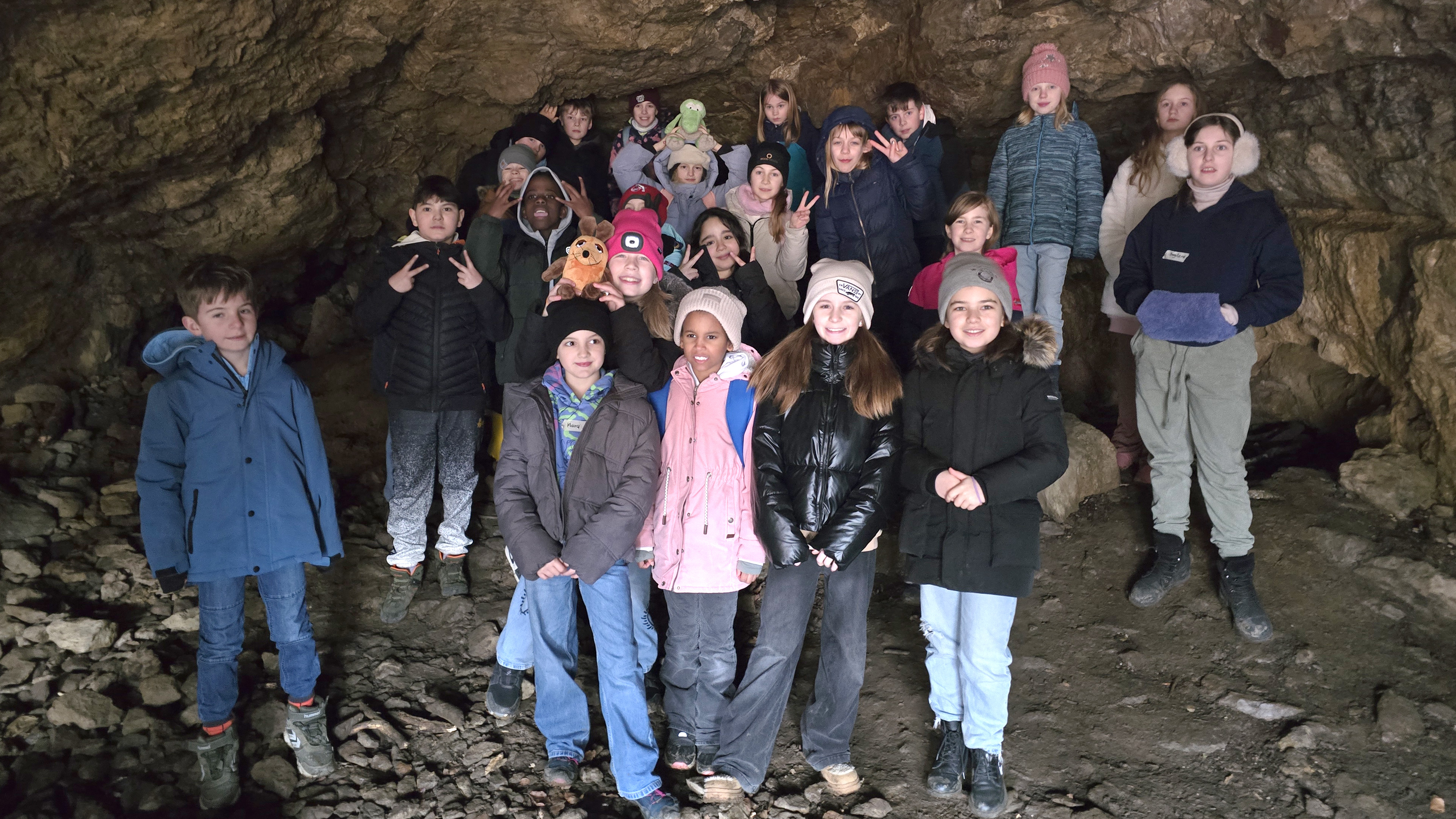 MausKlasse Lindlar bei der Reportage aus der Zwergenhöhle